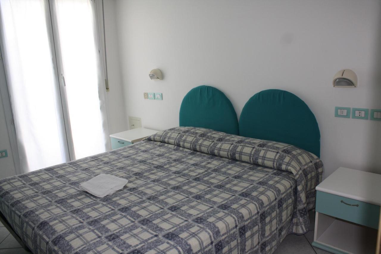 Residence Le Vele Cattolica Extérieur photo