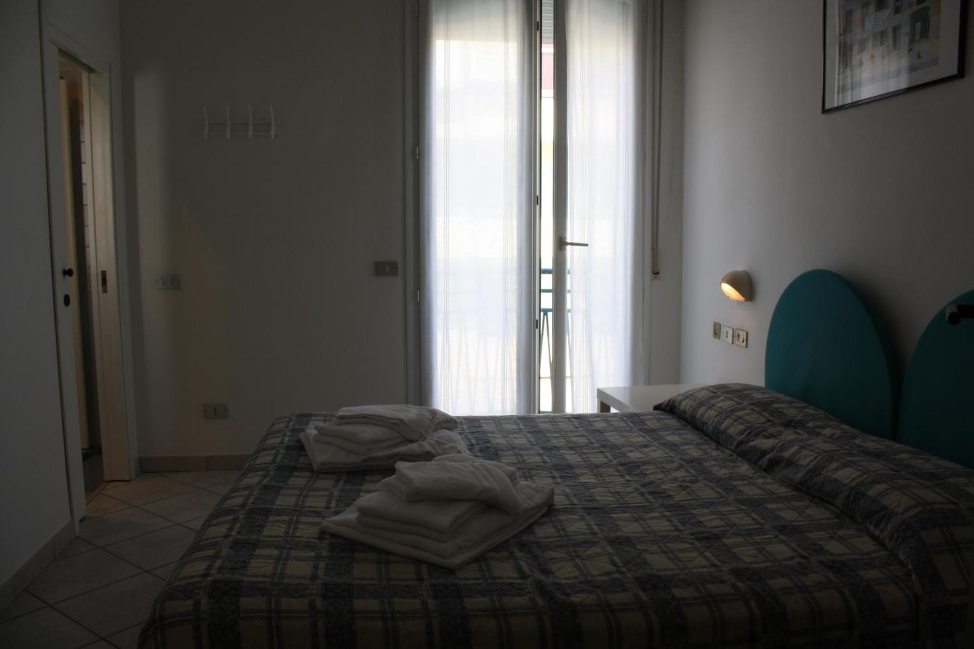 Residence Le Vele Cattolica Chambre photo